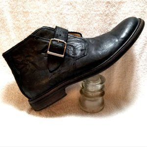 UGG Australia Mens sz 10 ankle boots Black w buckle Casual Leather Shoes 1009234